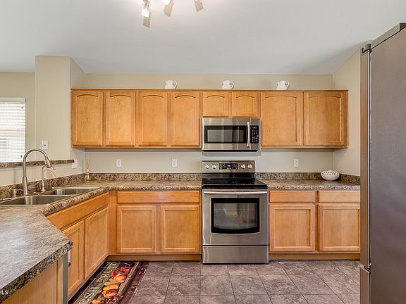 4th image of 15808 W Anasazi St