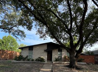 2709 Dove Meadow Dr, Garland, TX 75043