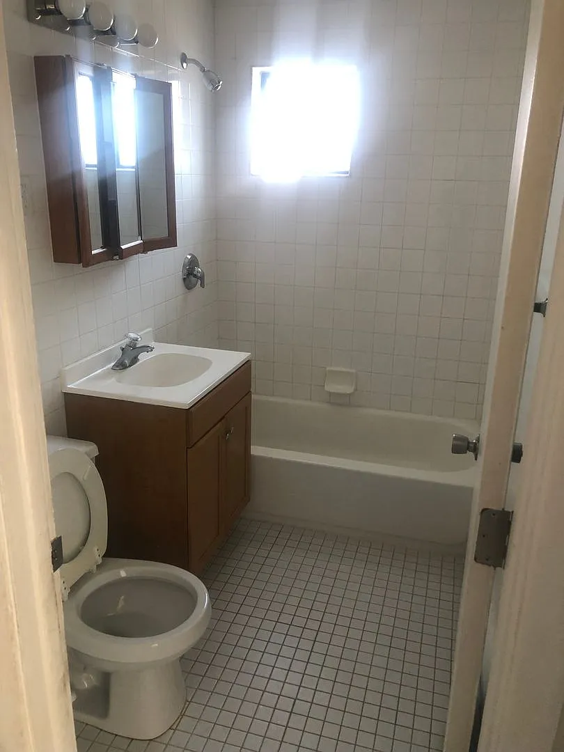 4910 Walnut Street — Photo 4
