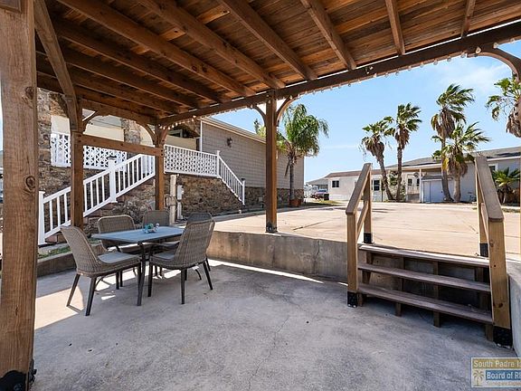 4th image of 338 Sand Dollar Dr