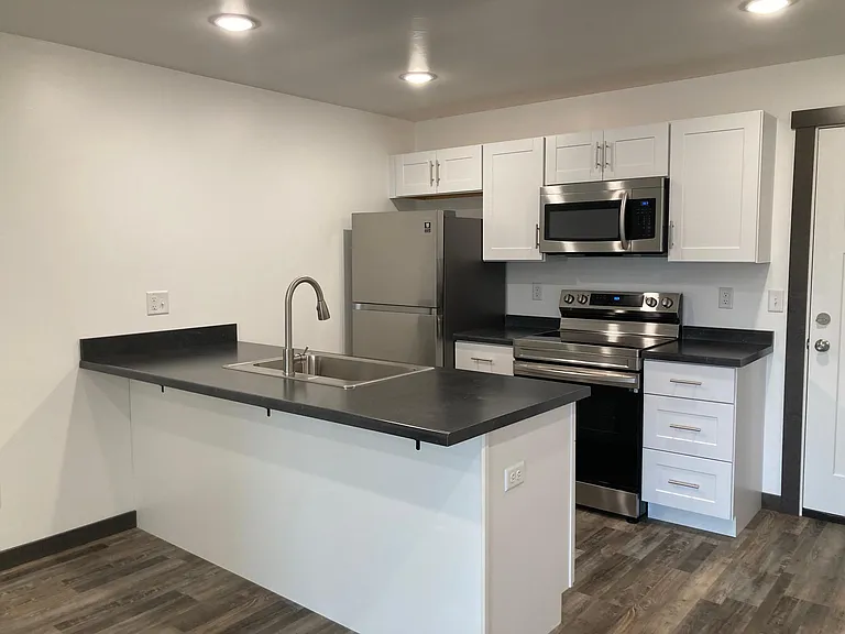 89 Village Dr #3 — Photo 4