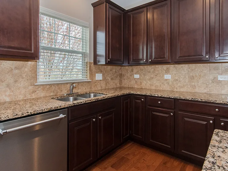216 N Commerce St #216 — Photo 15