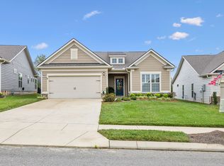 1062 Sumner Grv, Spring Hill, TN 37174