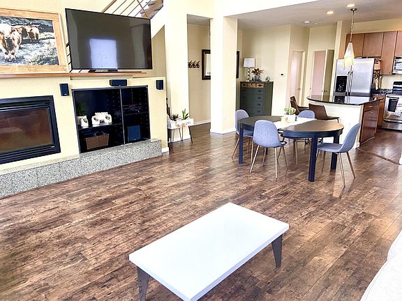 Living Room Looking Into Kitchen