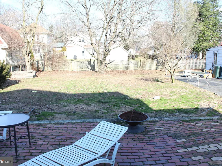 217 Villanova Rd — Photo 5