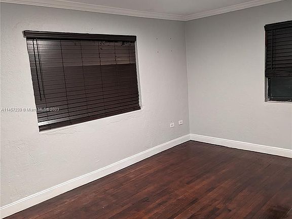 4th image of 7761 Crespi Blvd #A1