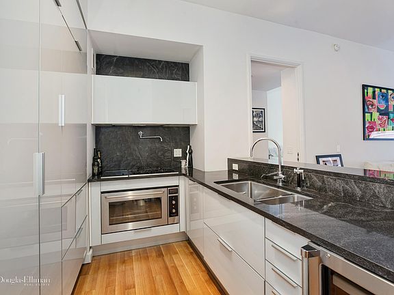 3rd image of 240 Park Ave S APT 7D