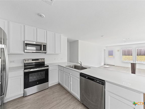 2nd image of 512 Texas Angel Way