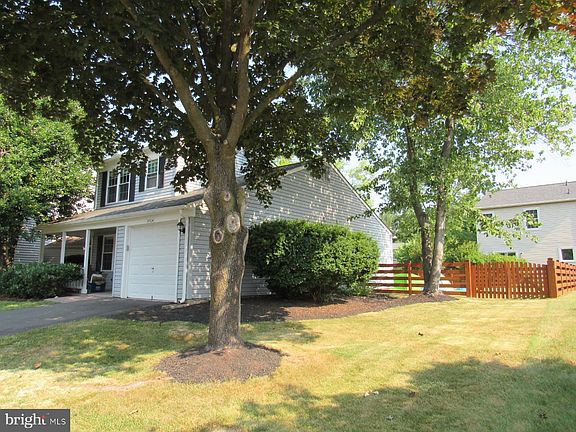 2nd image of 13504 Apple Barrel Ct