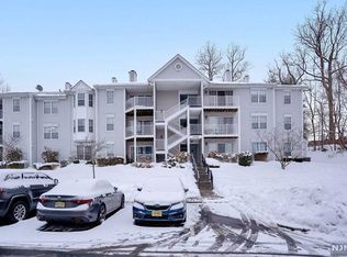 955 Juniper Way, Mahwah, NJ 07430