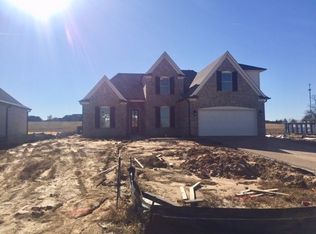 95 Chesnut Spring Cv, Oakland, TN 38060