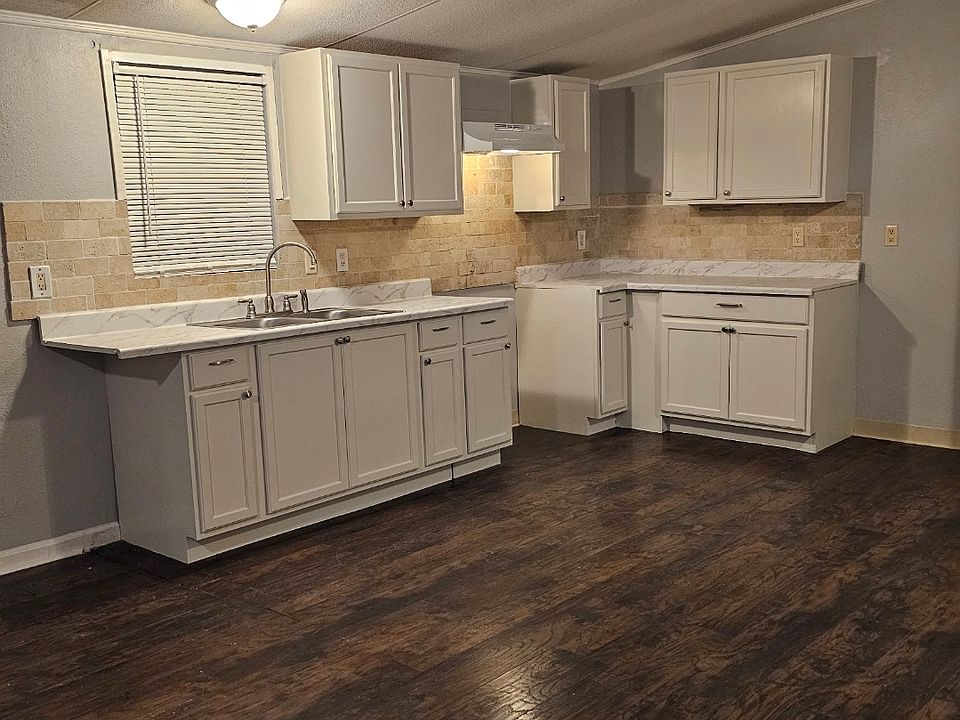 1st image of 8622 S Zarzamora St Lot 40