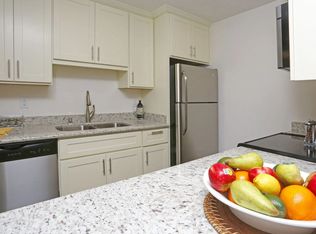CENTRAL PARK APARTMENTS, San Jose, CA 95126