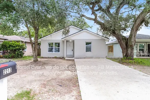 2213 E Emma St Photo 1