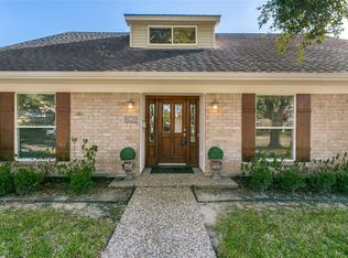 7903 Windswept Ln, Houston, TX 77063