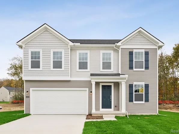 4246 Cedar Ln, Grand Blanc, MI 48439