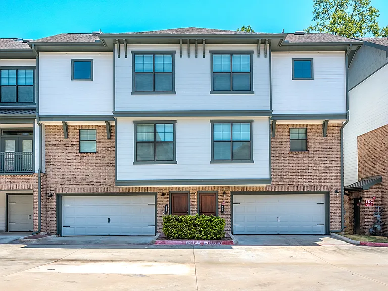 Townhomes at Woodmill Creek — Photo 29