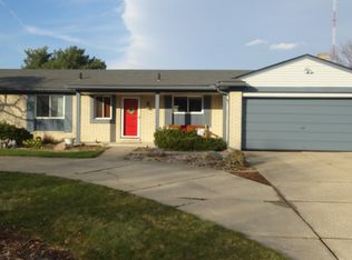 25228 Branchaster Rd, Farmington Hills, MI 48336