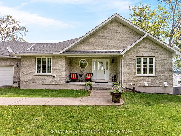 3rd image of 121 Hickory Ln