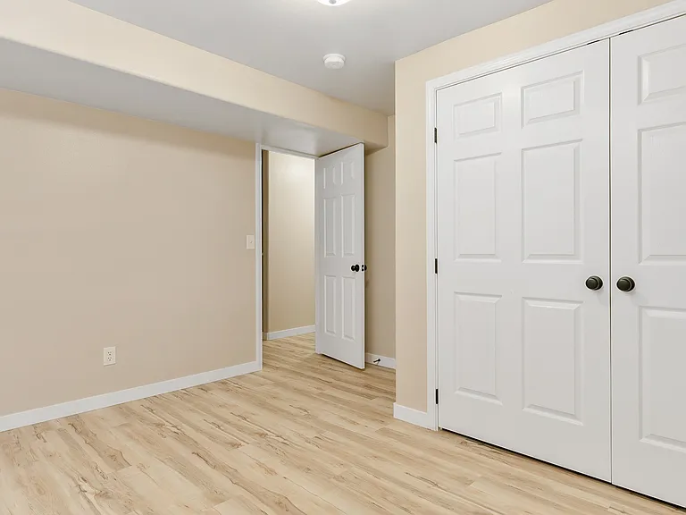 14192 W Chadford Dr — Photo 18