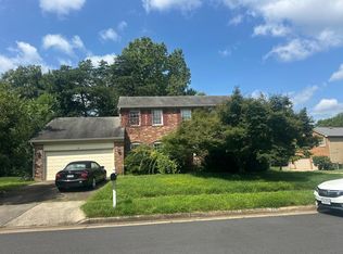 2606 Thomas Young Ln, Herndon, VA 20171