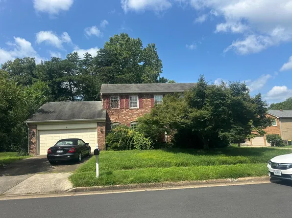 2606 Thomas Young Ln, Herndon, VA 20171