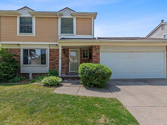 3rd image of 2168 Keystone Dr
