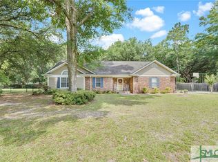104 Village Dr, Guyton, GA 31312