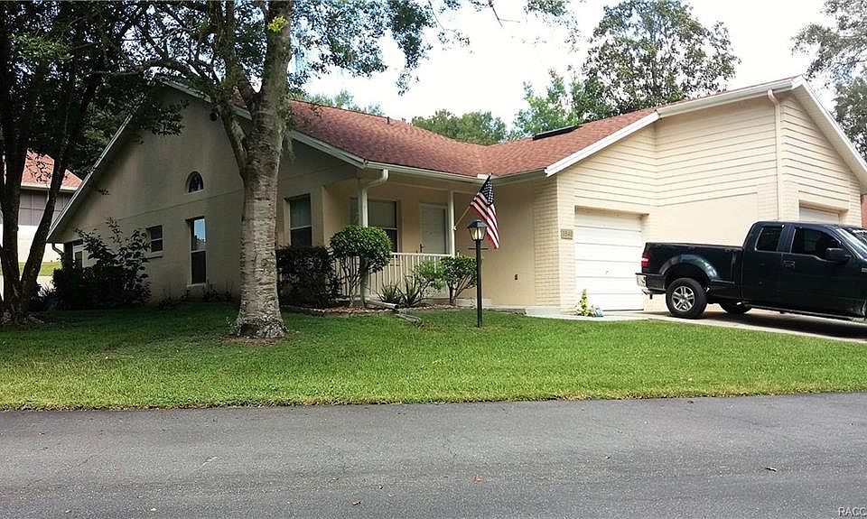 1st image of 3540 N Woodgate Dr