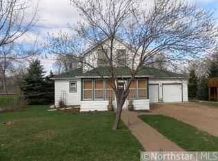 403 7th St N, Waverly, MN 55390