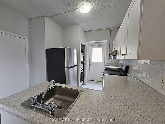 2nd image of 505 Church St #302