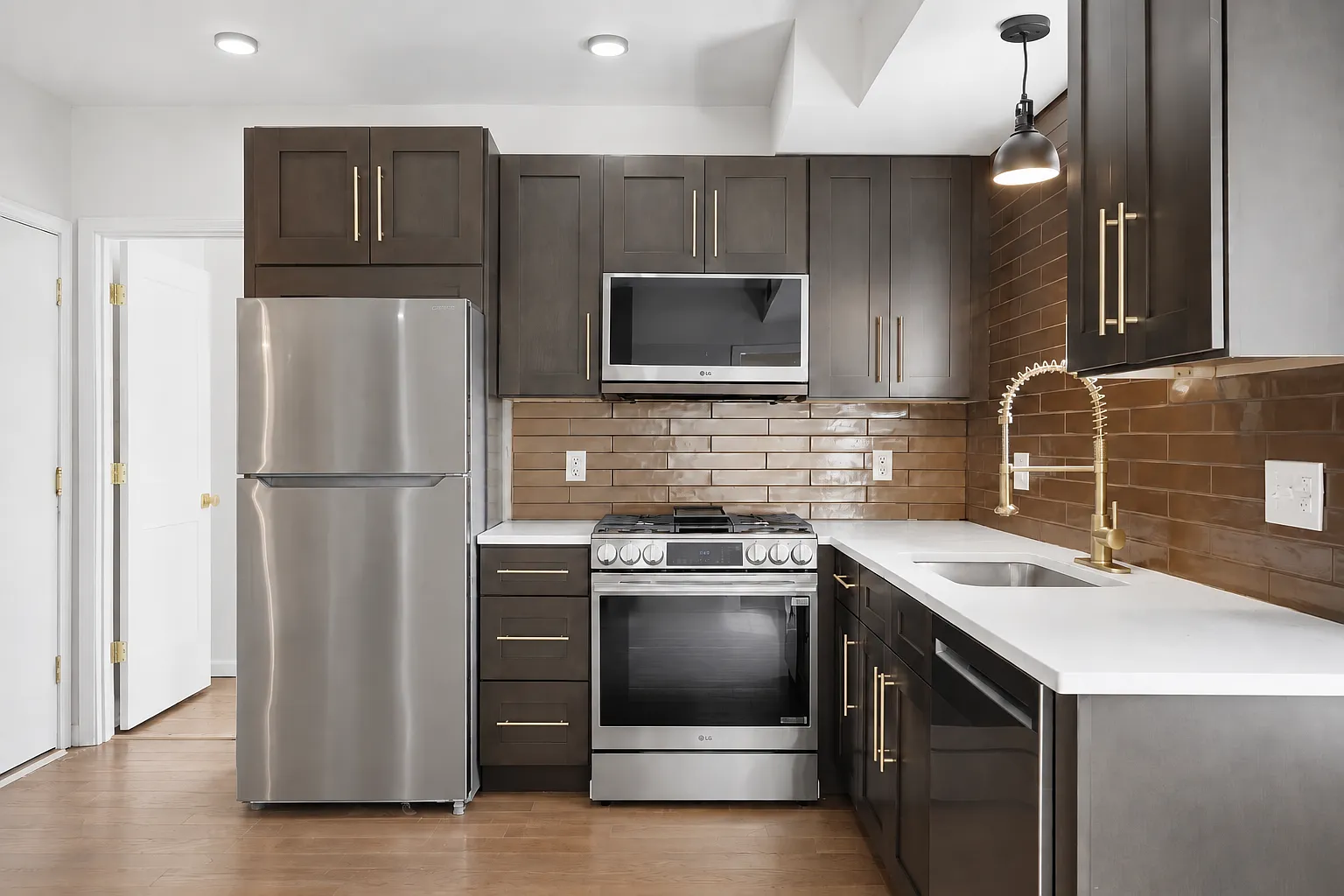 2 bed, 650 sqft, $1,975 — Photo 1
