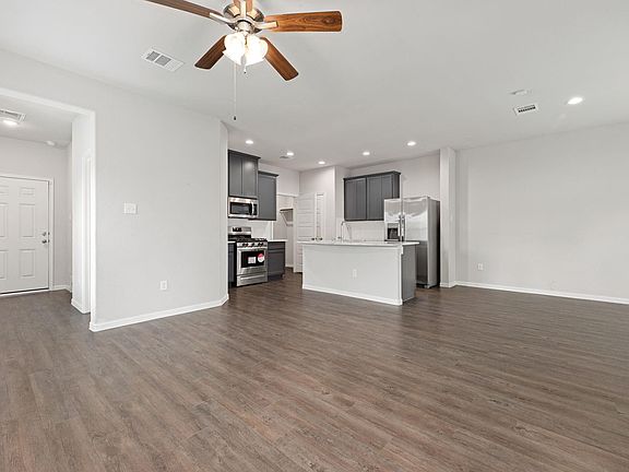3rd image of 9615 Cardin Ln