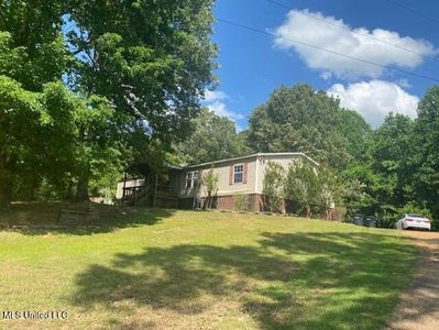689 Magnolia Cir, Sarah, MS, 38665