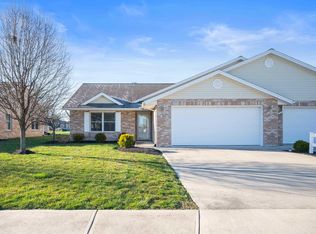 309 E Charter Dr, Muncie, IN 47303