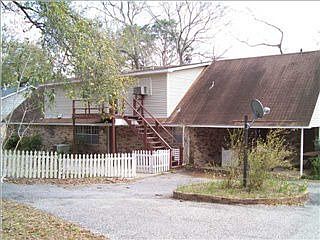 4th image of 4154 Lake Cir N
