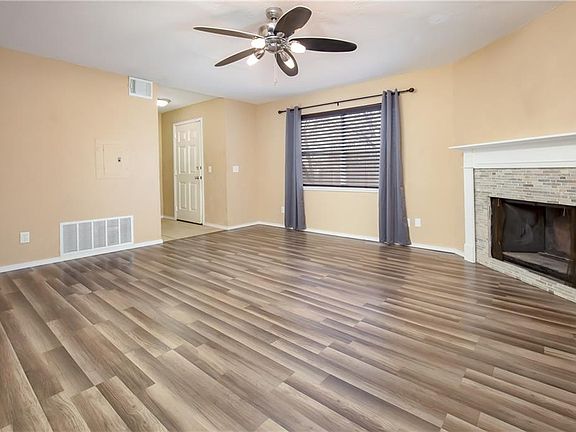 4th image of 2628 N Ann Arbor Ave APT 103