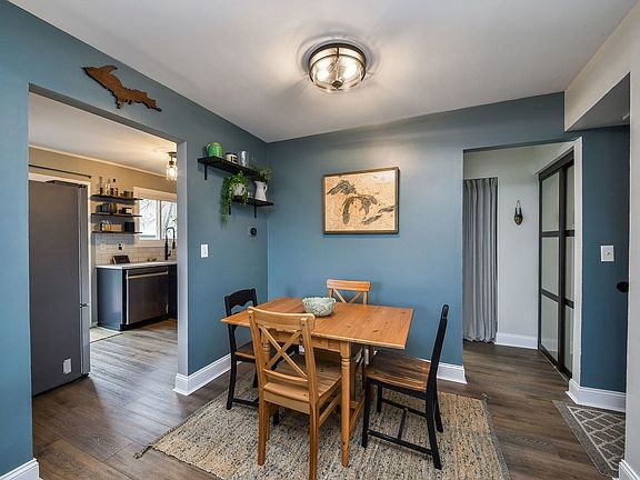 5th image of 2458 Brunswick Cir APT B