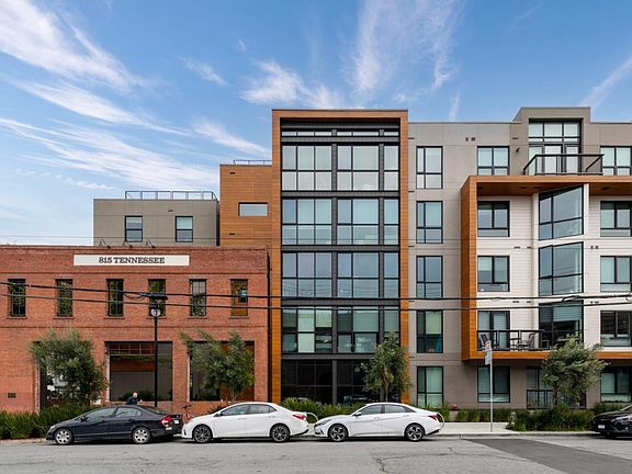 3rd image of 815 Tennessee St #202