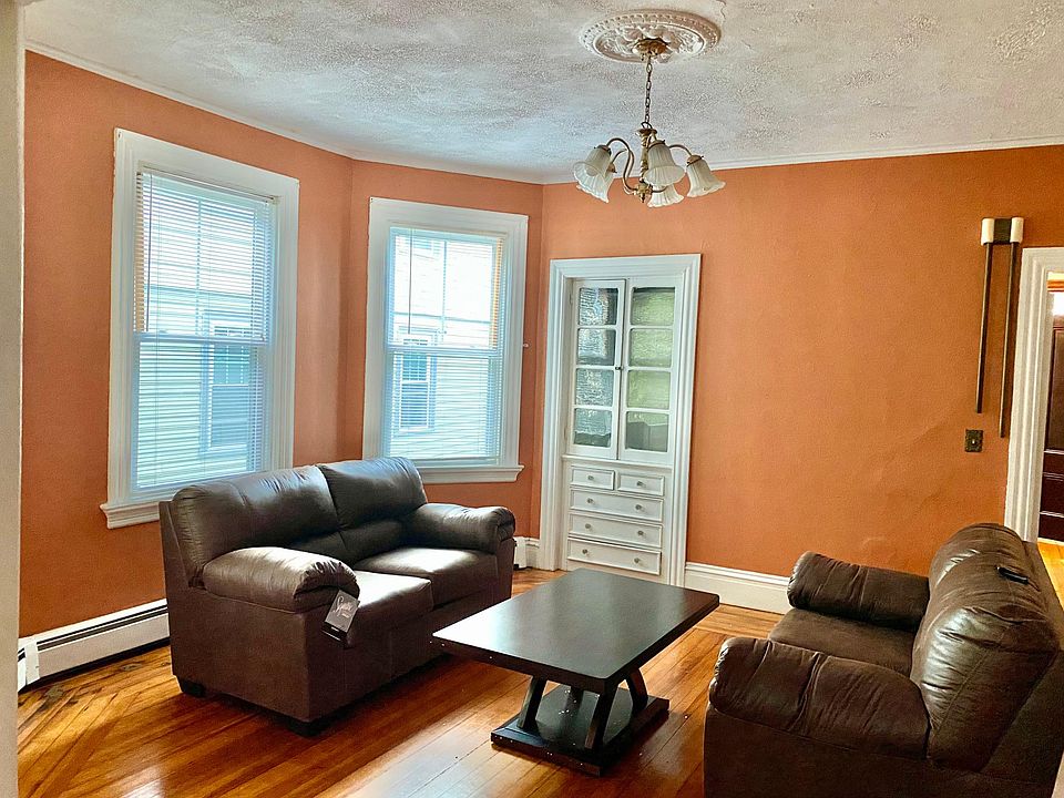 Furnished Living room