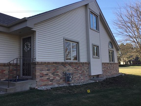 3rd image of 3061 Stephanos Dr