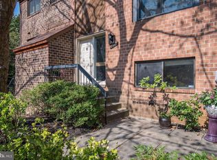 8960 Skyrock Ct, Columbia, MD 21046