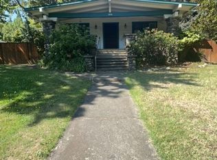 165 N Main St, Ashland, OR 97520