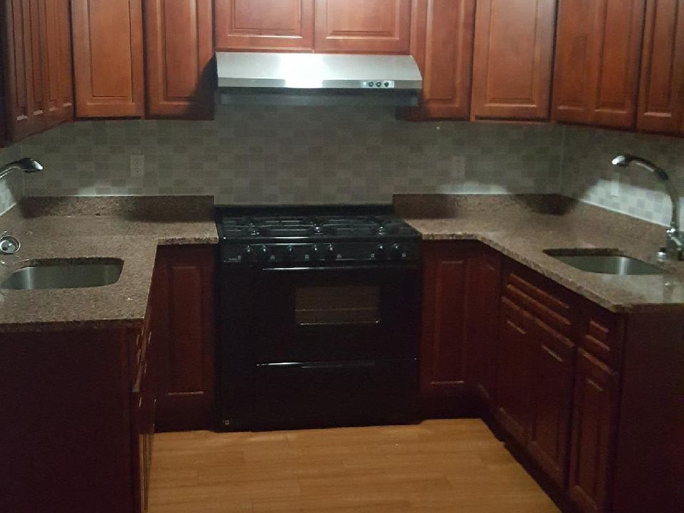 2nd image of 8629 76th St Floor 2