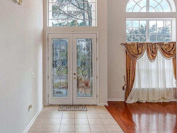 5th image of 3810 Westridge Dr
