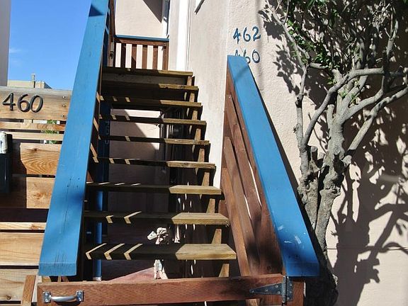 4th image of 462 W 11th St #464