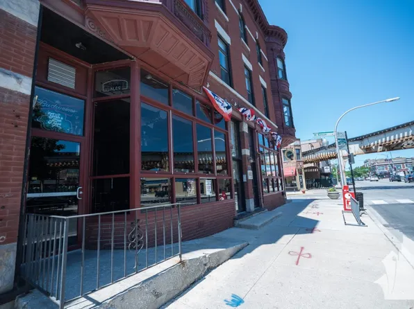 3358 N Sheffield Ave, Chicago, IL