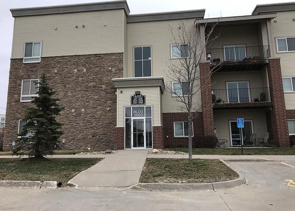 1st image of 6350 Coachlight Dr Unit 2301