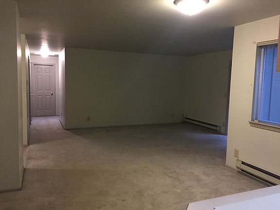 3rd image of 29698 Beach Dr NE