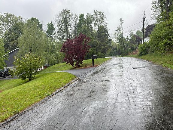4th image of 8 Wilson Ave
